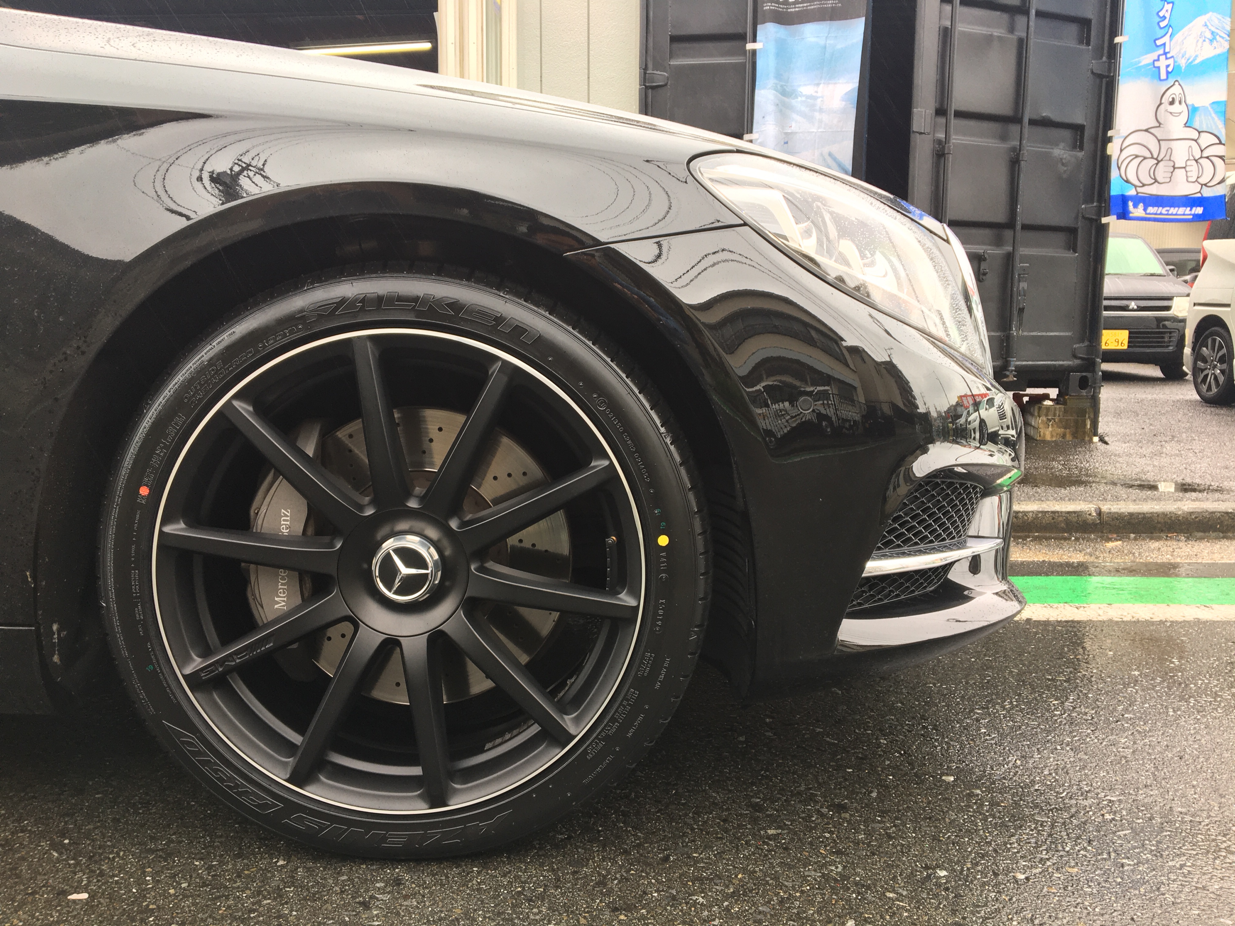 メルセデス•ベンツ　S550 純正20インチホイール